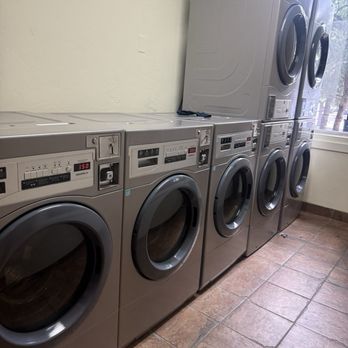 The Lodge at Jackson Hole - Plenty of fold laundry facility for those that need to do laundry - Hotels Near Me - Jackson, Wyoming The Lodge at Jackson Hole - Plenty of fold laundry facility for those that need to do laundry - Hotels Near Me - Jackson, Wyoming