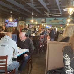 Blue Dog Bar & Grill - Dining room