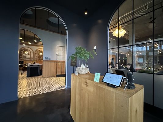 Momiji Redmond by null