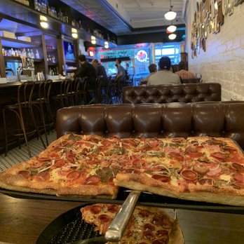 Good Pie - Grandma Quality Meat Pizza and Brooklyn Cheese - 12 inch- 6 slices with pepperoni. - Pizza Near Me - Las Vegas, Nevada