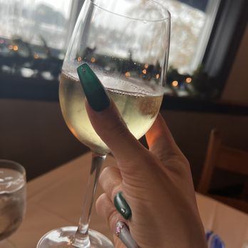 La Vela Italian Restaurant - Moscato D'asti - Italian Near Me - Solomons, Maryland