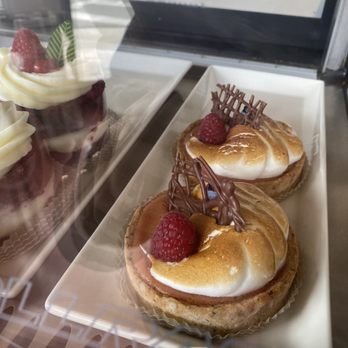 Cakes by Karl - Display case dessert selection. - Desserts Near Me - Vallejo, California Cakes by Karl - Display case dessert selection. - Desserts Near Me - Vallejo, California