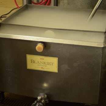 Blankiet Estate - Oooohhhh magic! - Wineries Near Me - Yountville, California