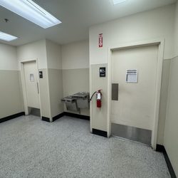 Ross Dress for Less - Ross restroom lake Mary fl near fresh market fl 11:30 am July 5 2026