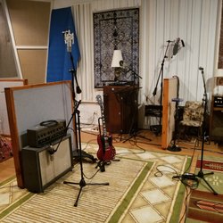 WAVS-Studio - Tracking room
