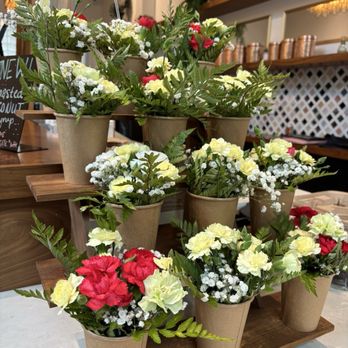 Settlers Coffee and Provisions - cute little bouquets for sale - Coffee & Tea Near Me - Thompson's Station, Tennessee Settlers Coffee and Provisions - cute little bouquets for sale - Coffee & Tea Near Me - Thompson's Station, Tennessee