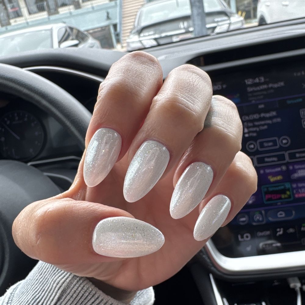 Bridal shower nails Bridal shower nails
