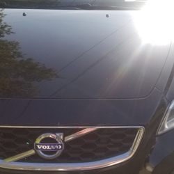 Pennzoil 10-Minute Oil Change - My 2011 Volvo, shining better than when I bought it as pre-owned 7 years ago!