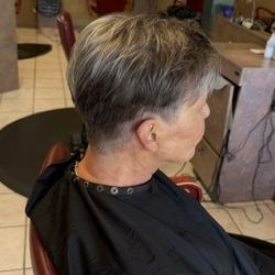 Focas Hair Salon - The side!!!