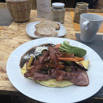 La Flor de la Calabaza - Ham omelette added bacon n veggies - Breakfast & Brunch Near Me - Ensenada, BCN