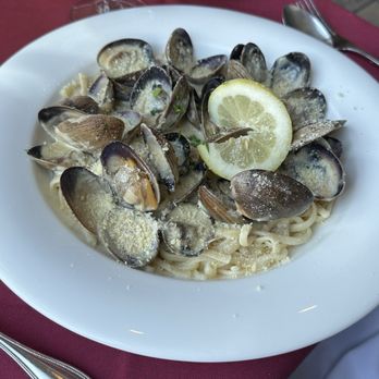 Gabriel's - Clams Linguini - Italian Near Me - Eureka, California