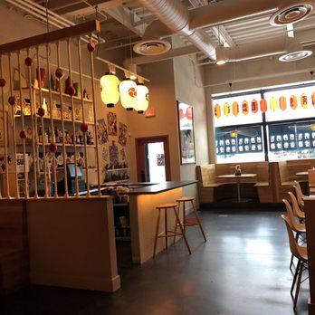 Lulu's - Looking toward the front door - Asian Fusion Near Me - Evanston, Illinois