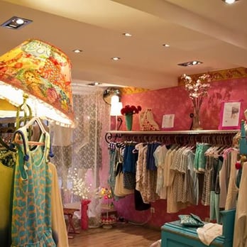 Be By Sandra - Crédit photo Manon Giai-via - Women's Clothing Near Me - Toulon, 83 Be By Sandra - Crédit photo Manon Giai-via - Women's Clothing Near Me - Toulon, 83