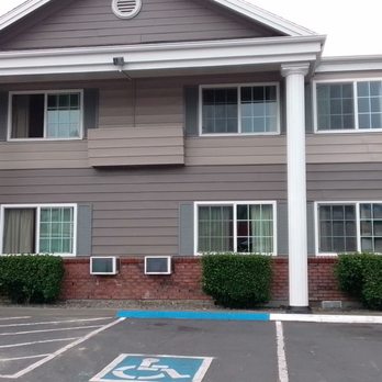 Quality Inn - Part of the hotel building - Hotels Near Me - Grants Pass, Oregon Quality Inn - Part of the hotel building - Hotels Near Me - Grants Pass, Oregon