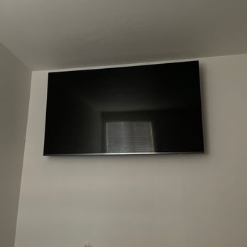 Let Em Hang Professional wall Mounting - 85 inch tv perfectly hung with no cable showing - TV Mounting Near Me - El Cajon, California Let Em Hang Professional wall Mounting - 85 inch tv perfectly hung with no cable showing - TV Mounting Near Me - El Cajon, California