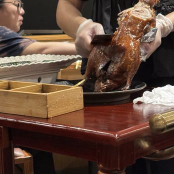 Jing Chinese Restaurant - Duck cutting - Chinese Near Me - Toronto, Ontario