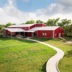 Stonegate Center - Welcome to Stonegate Center. Our 125+ acre campus offers an innovative approach to recovery within the sun-basked grasslands of Texas.