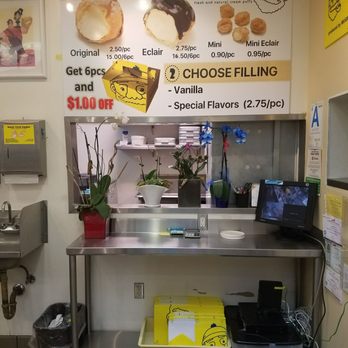 Beard Papa's - Bakeries Near Me - Gardena, California