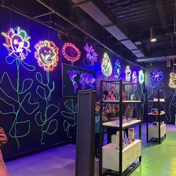 WNDR Museum - store - Art Museums Near Me - Boston, Massachusetts