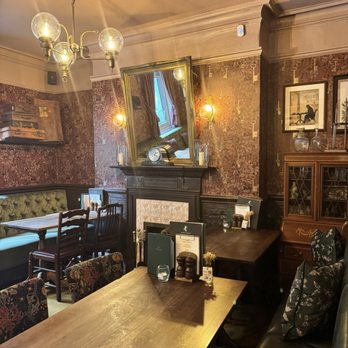 Sherlock Holmes - Pubs Near Me - London, XGL Sherlock Holmes - Pubs Near Me - London, XGL