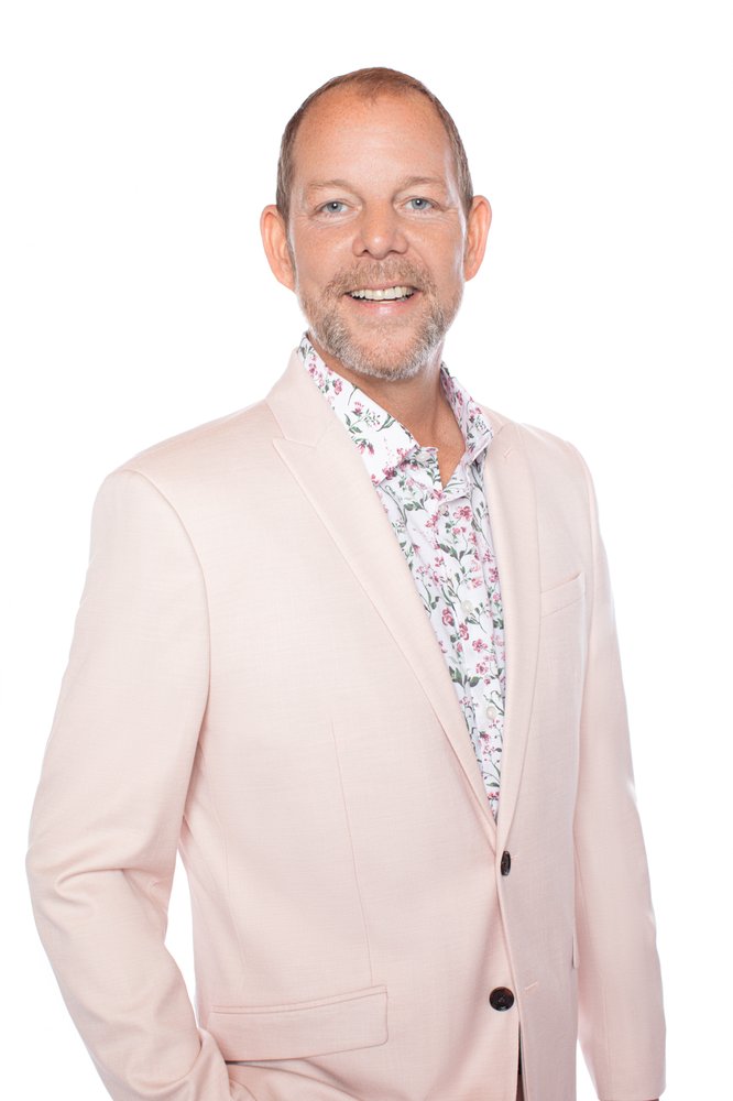 SHAWN GUSTAFSON SWELL REAL ESTATE Contact Agent 2122 General