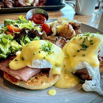 Hyatt Regency - Benedict. - Hotels Near Me - Renton, Washington