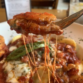 Pinocchio's Pizza - Cheesy , the sauce is sweet - Pizza Near Me - Pasadena, California