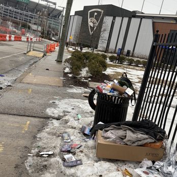 Topgolf - Trash everywhere. - Golf Near Me - Baltimore, Maryland
