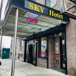Exterior photo of Sky Hotel - New York, New York Exterior photo of Sky Hotel - New York, New York