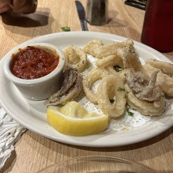 Vittorio's Pizza & Pasta - Calamari app - Pizza Near Me - Cypress, Texas Vittorio's Pizza & Pasta - Calamari app - Pizza Near Me - Cypress, Texas
