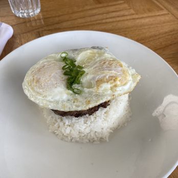 Deck. - loco moco - gravy on the side - Hawaiian Near Me - Honolulu, Hawaii
