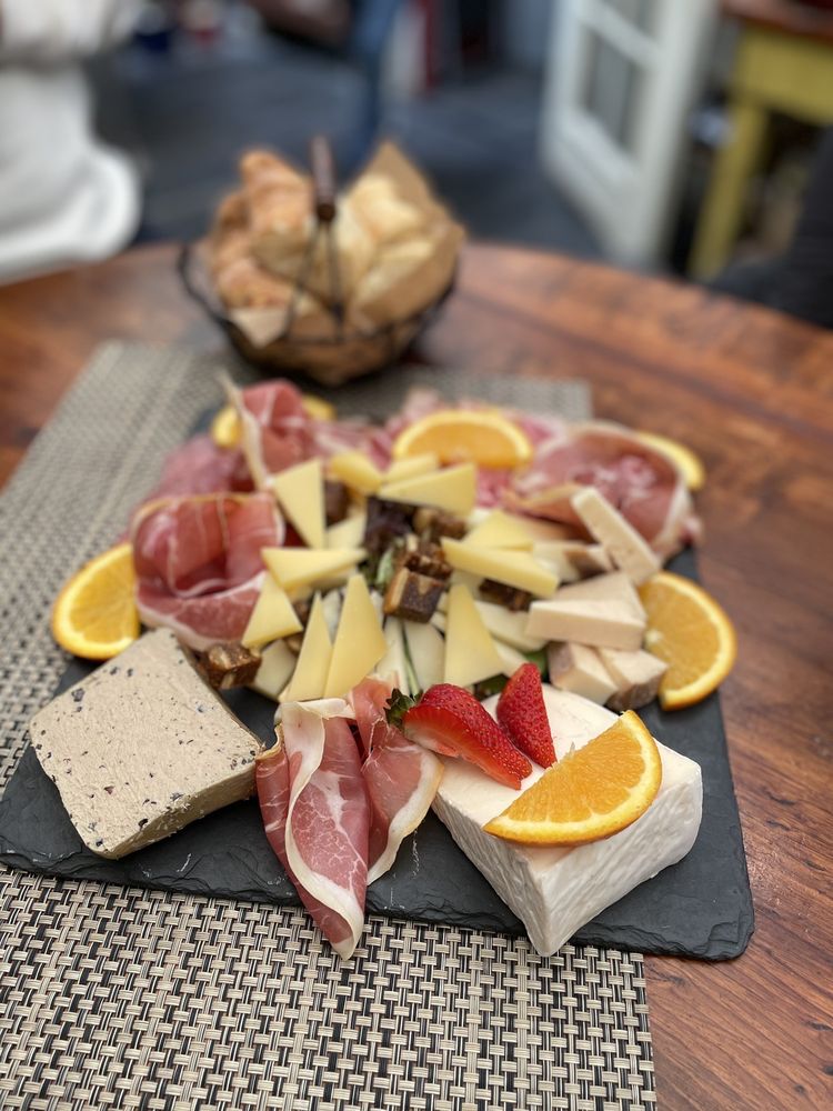 SAN FRANCISCO WINE & CHEESE Updated August 2024 470 Photos & 201