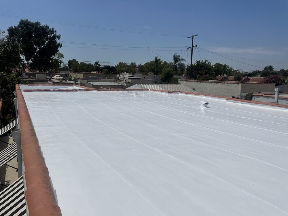 Slide of Arana Roofing