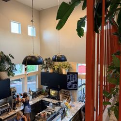 Grindz Coffee Shop - Upstairs view of coffee bar
