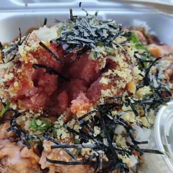 Ikkyu - Spicy tuna don, extra volcano - Ramen Near Me - Tucson, Arizona Ikkyu - Spicy tuna don, extra volcano - Ramen Near Me - Tucson, Arizona