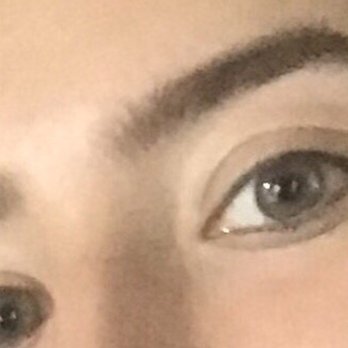 Spooled Rotten Eyebrows Threading - Before. - Eyelash Service Near Me - Pittsburgh, Pennsylvania