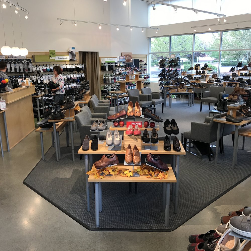 WHEN THE SHOE FITS Updated August 2024 23 Reviews 819 SE 160th