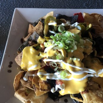 Lit 21 - Volcanic Nachos - Sports Bars Near Me - Newark, New Jersey