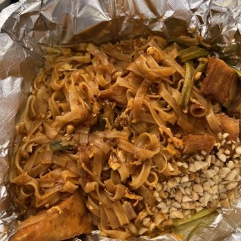 Thai Chilli Pepper - Tofu pad thai - Thai Near Me - Brandon, Florida