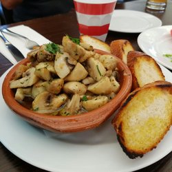 The Schnitzel Kitchen - Garlic mushrooms. V nice.