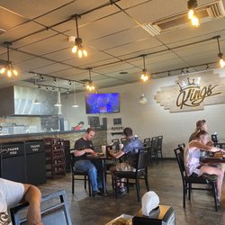 King's BBQ - Small interior but comfortable clean and nice
