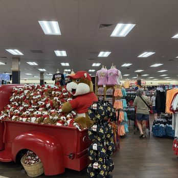 Buc-ee’s - Gas Stations Near Me - Springfield, Missouri