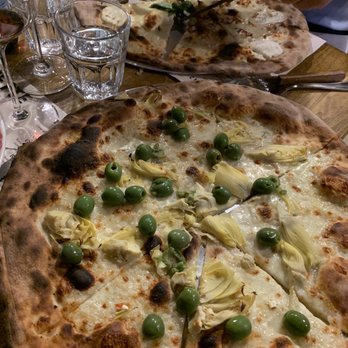 Pizzette - Artichoke and olive pizza - Pizza Near Me - Miami Beach, Florida Pizzette - Artichoke and olive pizza - Pizza Near Me - Miami Beach, Florida