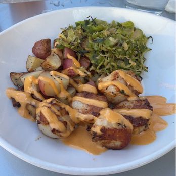 Mile Marker 158 Dockside - Seared scallop entree - American Near Me - Orange Beach, Alabama