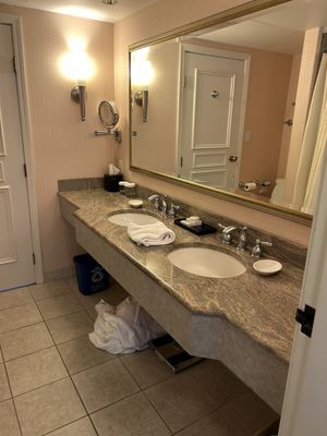 Hotel Grand Pacific by null