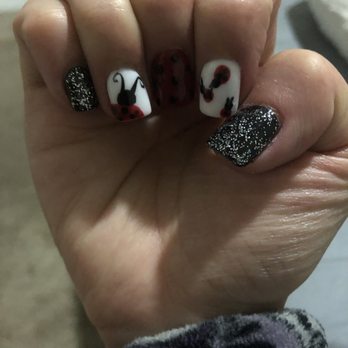 702 Nail Lounge - Ladybugs are good luck - Nail Salons Near Me - Henderson, Nevada