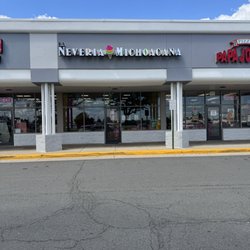 La Michoacana Frozen Mix - Front entrance