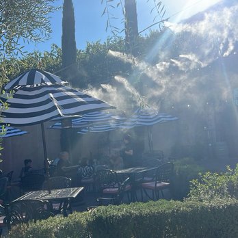 Oak Mountain Winery - Outside seating - Wineries Near Me - Temecula, California