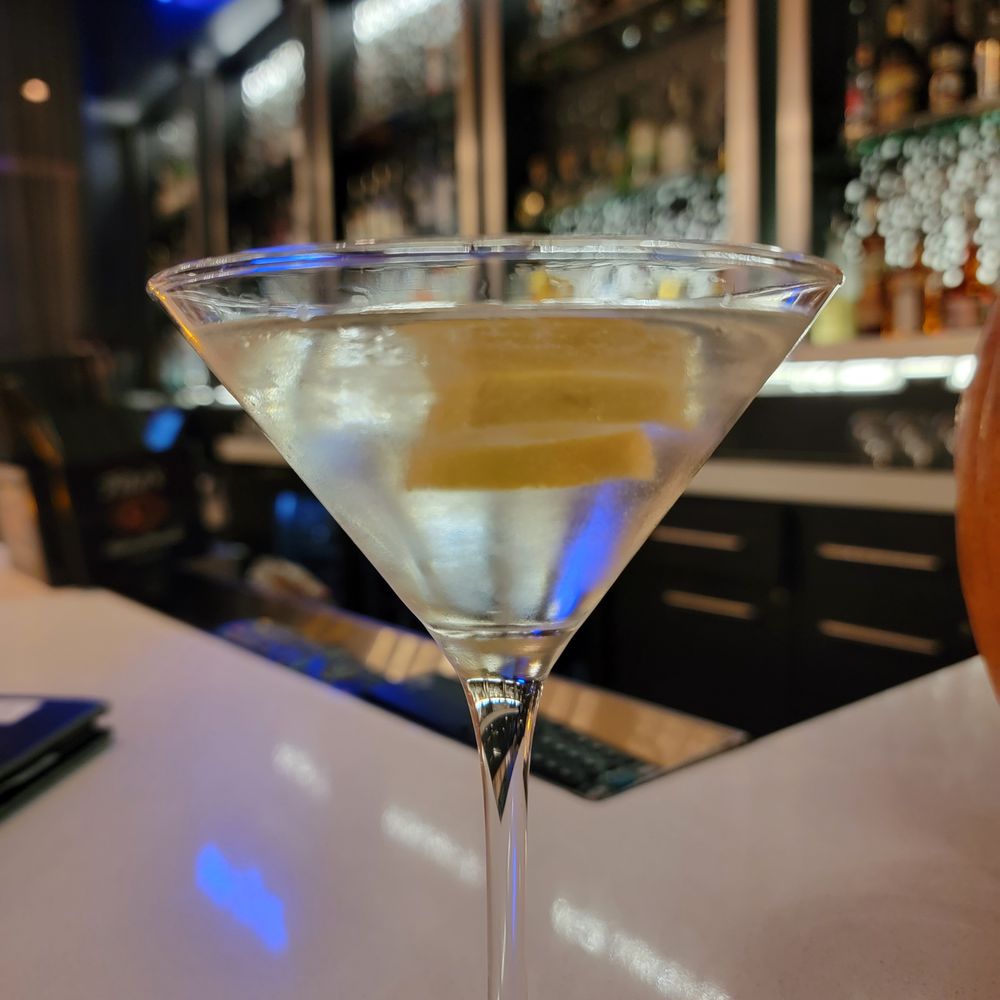 W XYZ Bar - a martini in a martini glass - Cocktail Bars Near Me - Austin, Texas W XYZ Bar - a martini in a martini glass - Cocktail Bars Near Me - Austin, Texas