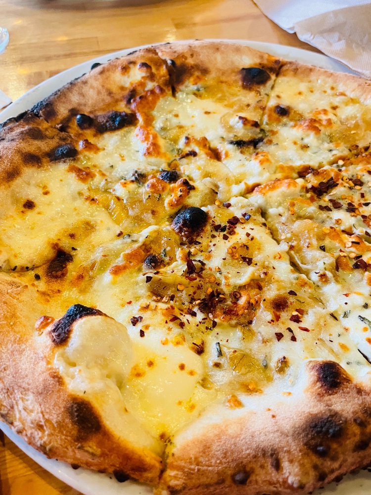 DUCA’S NEAPOLITAN PIZZA 93 Photos & 178 Reviews Pizza 236 E Cheyenne Mountain Blvd